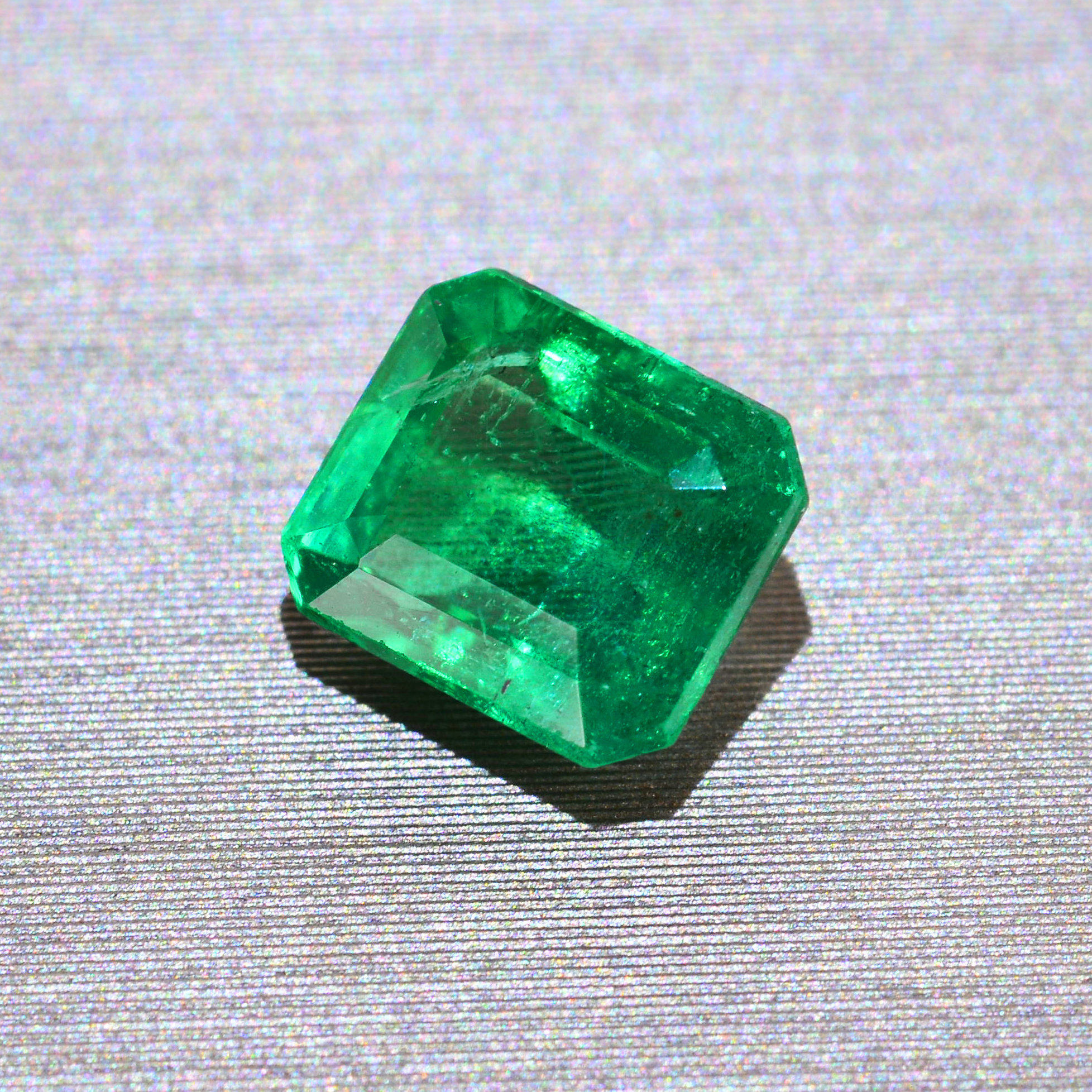 1.25克拉 天然祖母绿裸石 提供设计款式镶嵌1533