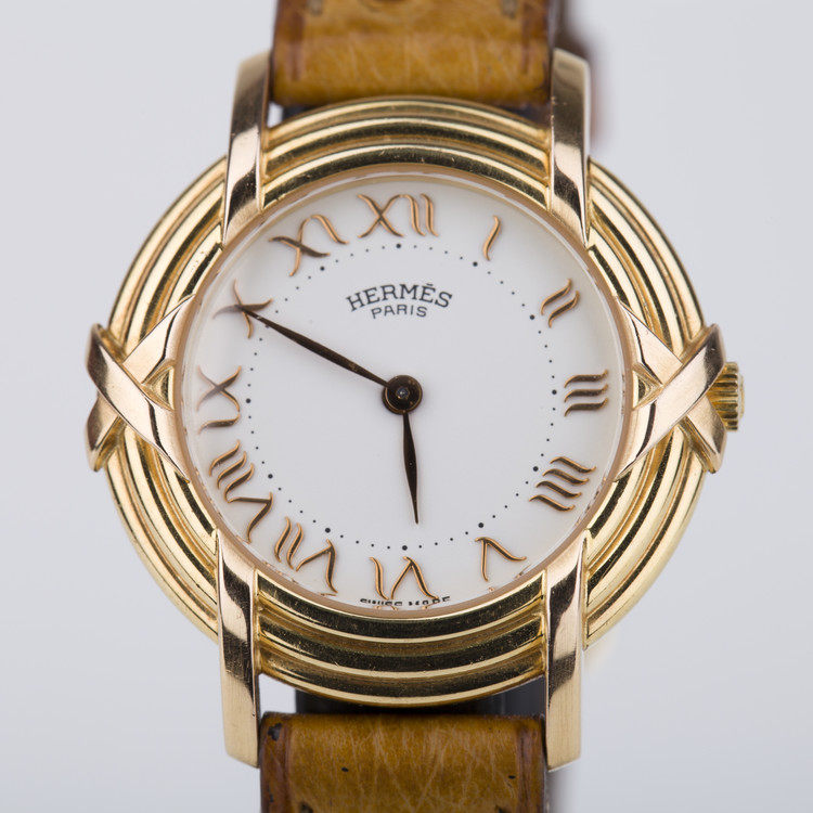 3,爱马仕女士手表:爱马仕女士手表是**吗?