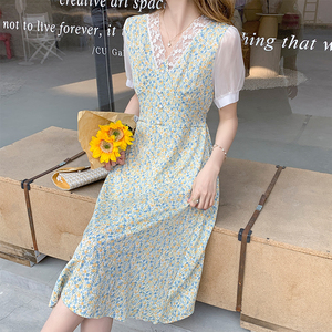 Real shot spot 2021 summer Korean New Short Sleeve Chiffon floral cut out medium length V-neck dress