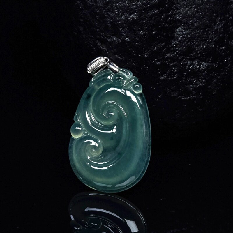 老坑冰种蓝水飘花福寿如意翡翠吊坠 15.14g(配银翡翠扣)