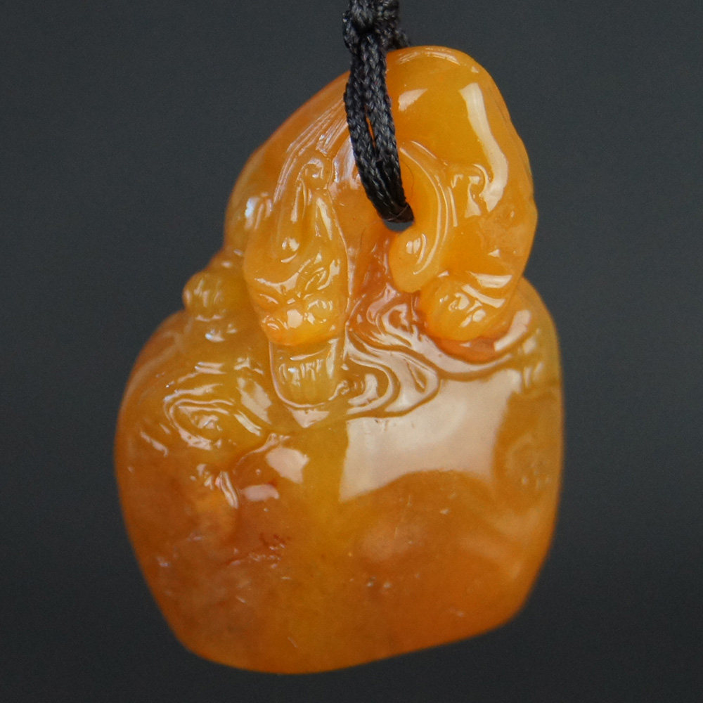 寿山田黄冻石珍品挂坠 瑞兽12.1g含绳 工艺精湛 肉色细腻