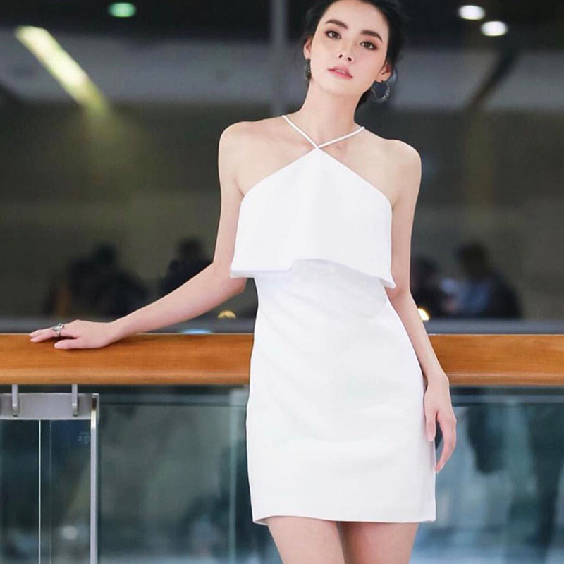 泰国潮牌夏季新款优雅气质时尚女人味无袖露肩修身清新吊带连衣裙