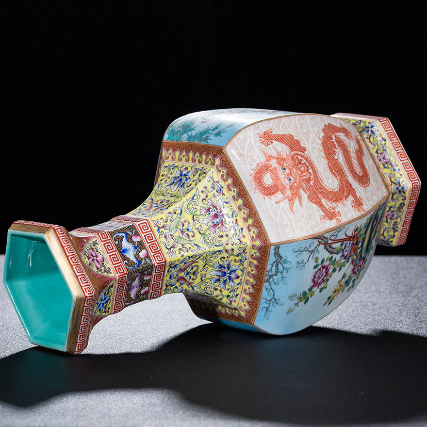 仿雍正粉彩开光花鸟龙纹六方瓶 江西省工艺美术师作品 - 拍卖