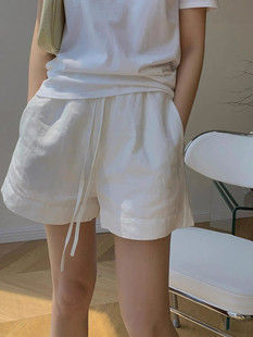 白色棉麻直筒阔腿裤女夏季宽松休闲亚麻五分裤小个子高腰短款热裤