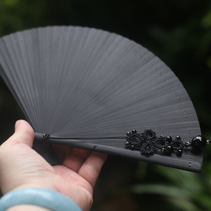 折扇 扇子 竹扇 全竹素扇 .5寸扇素黑款.鱼龙听梵声