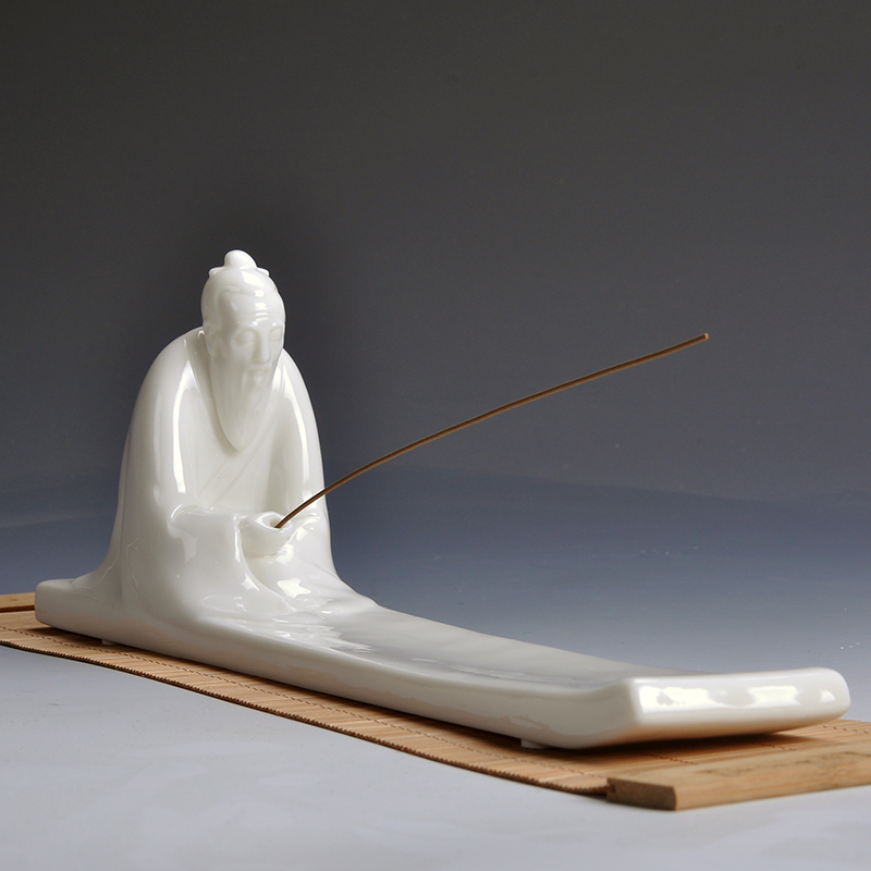 省级工艺美术师徐建勇作品《钓而不渔》 德化白瓷渔翁人物塑像