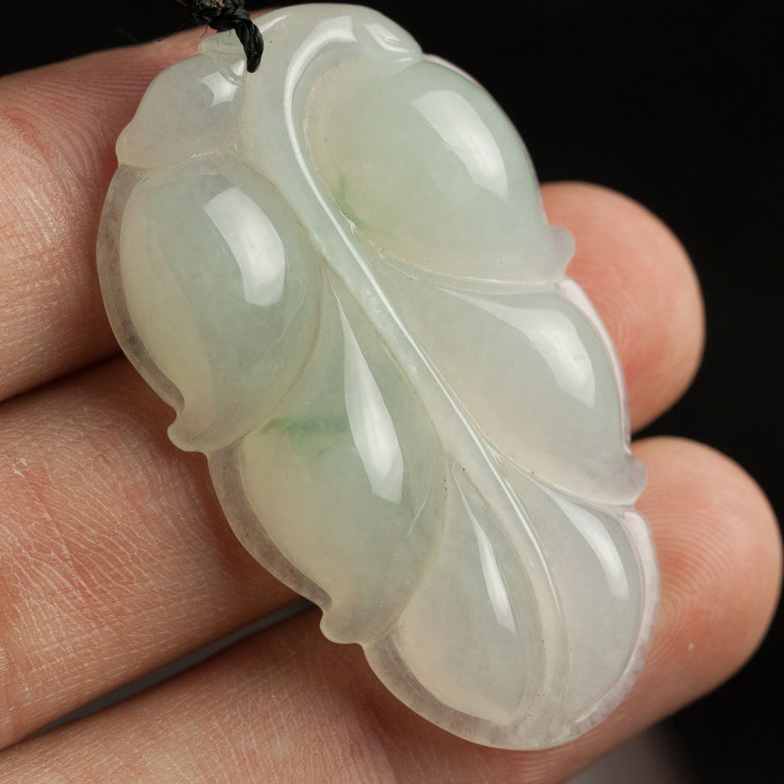天然翡翠a货精雕冰糯种树叶挂件 14.84g xw18