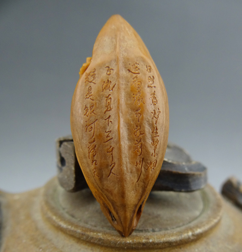 苏工核雕名家磐石《望庐山瀑布》