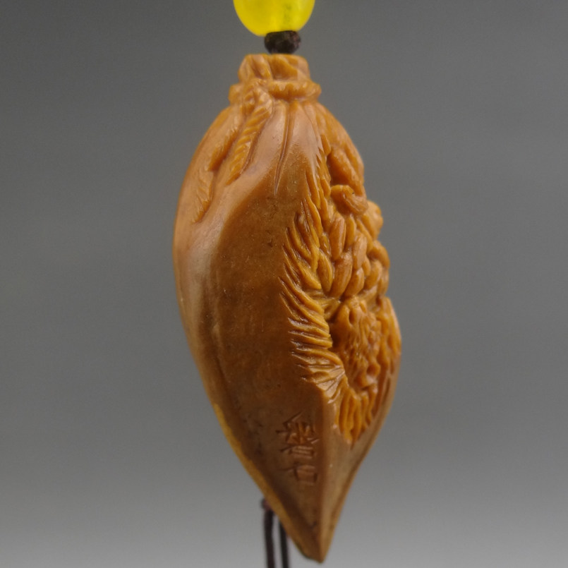 苏工核雕名家磐石《老鼠爱大米》