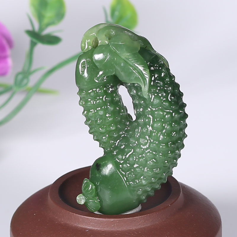 和田玉碧玉黄瓜挂件30.76克 - 阿里拍卖