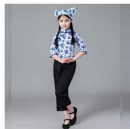 儿童新款红色小村姑演出服围裙七分裤采茶女铁梅六一阿庆嫂表演服在类目 女装/女士精品, 唐装/民族服装/舞台服装, 民族服装/舞台装中 - 来自Buy2taobao.com提供专业的淘宝代购服务