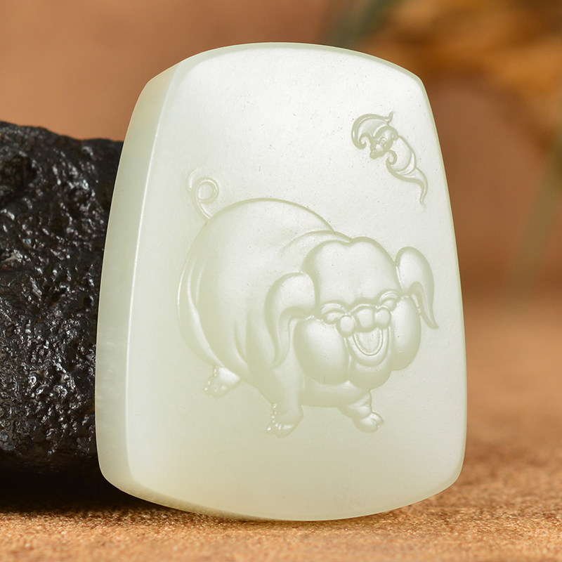 河南省玉雕大师杨三喜工作室作品和田玉 白玉 生肖猪 28.8144g