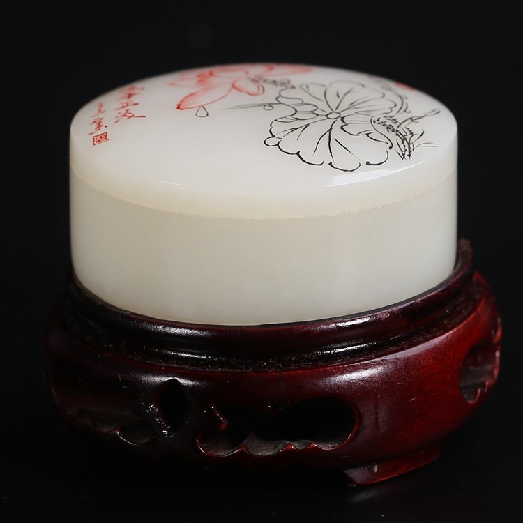 【直供】海派玉雕大师崔哲豪佳作和田玉胭脂盒摆件重90克