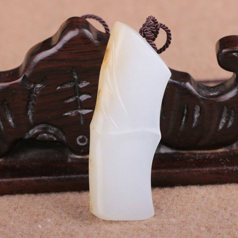 国家级大师陈冠军作品 和田玉节节高挂件 重18.64克