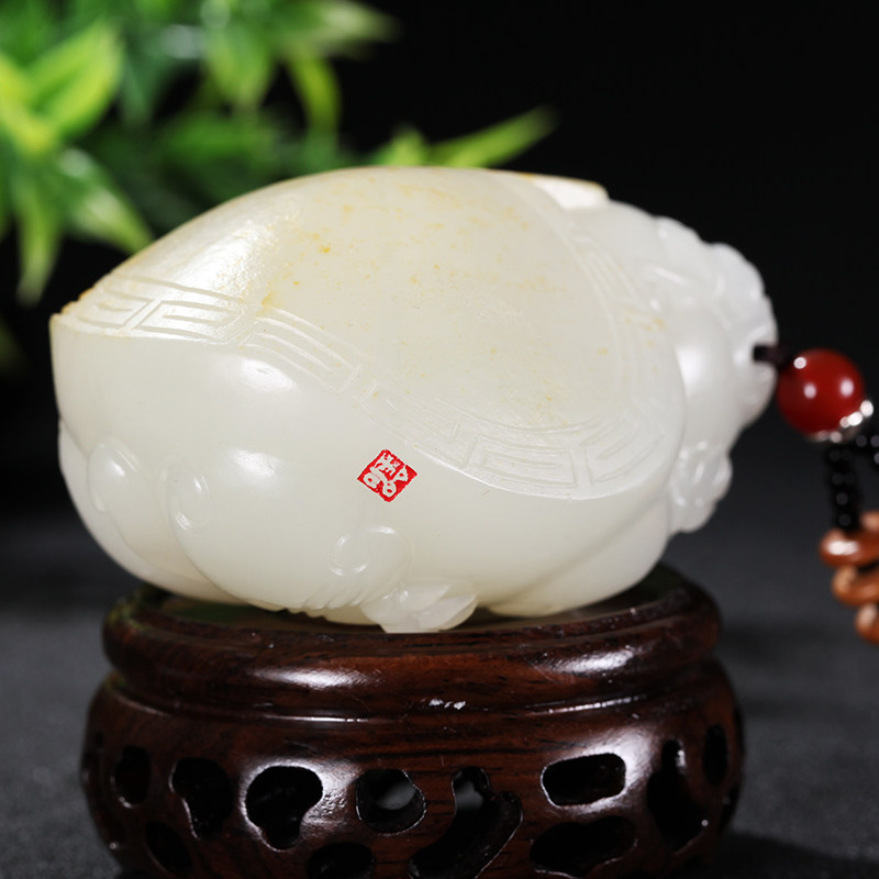 【馆藏臻品】省级玉雕大师黄铭工作室精品和田玉龙龟把件204.79g