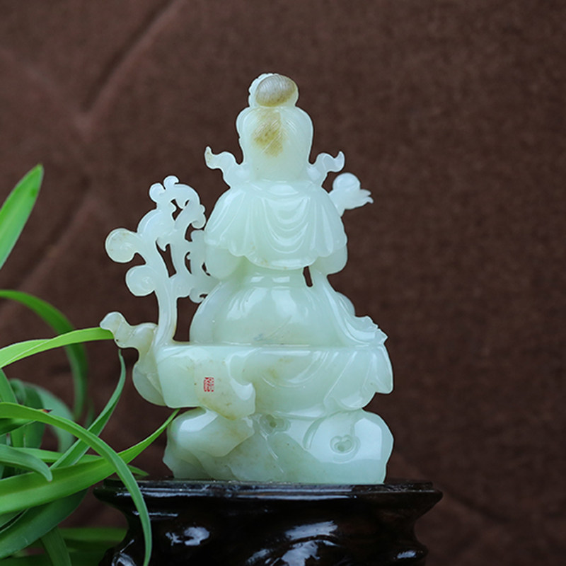国家级玉雕大师张保国作品 和田玉观音摆件256克