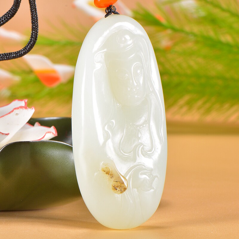 省级玉雕大师杨三喜作品 和田玉玉如意观音挂件 61克(带绳)
