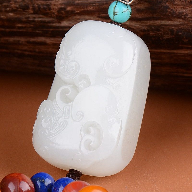 中国玉石雕刻大师林光作品 和田籽料 琚理方圆挂件63克