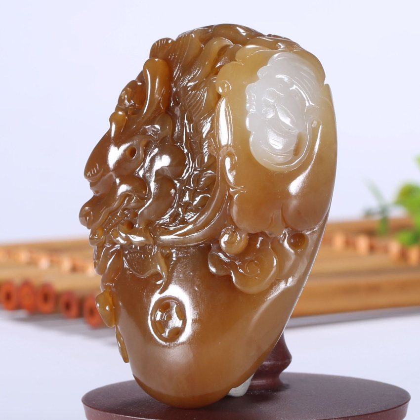 和田玉糖玉手把件 神龙纳财146g - 拍卖