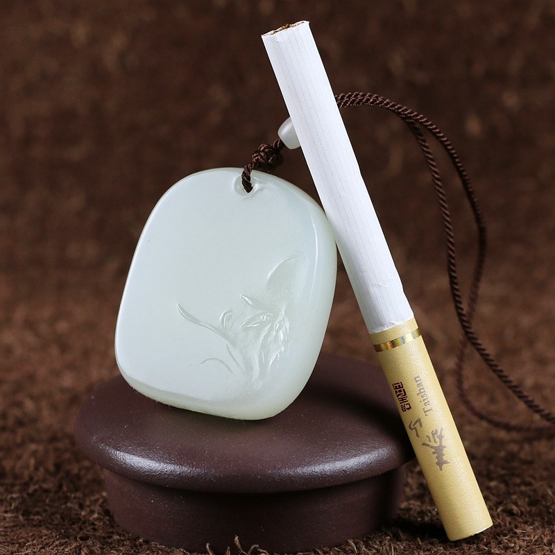 国家级大师陈冠军作品和田籽料羊脂玉君子自持挂件28.665克