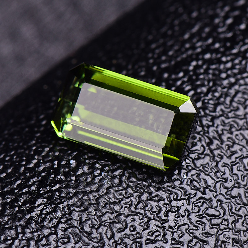 重5.6克拉 净体巴西天然水晶绿碧玺裸石戒面戒指17061201