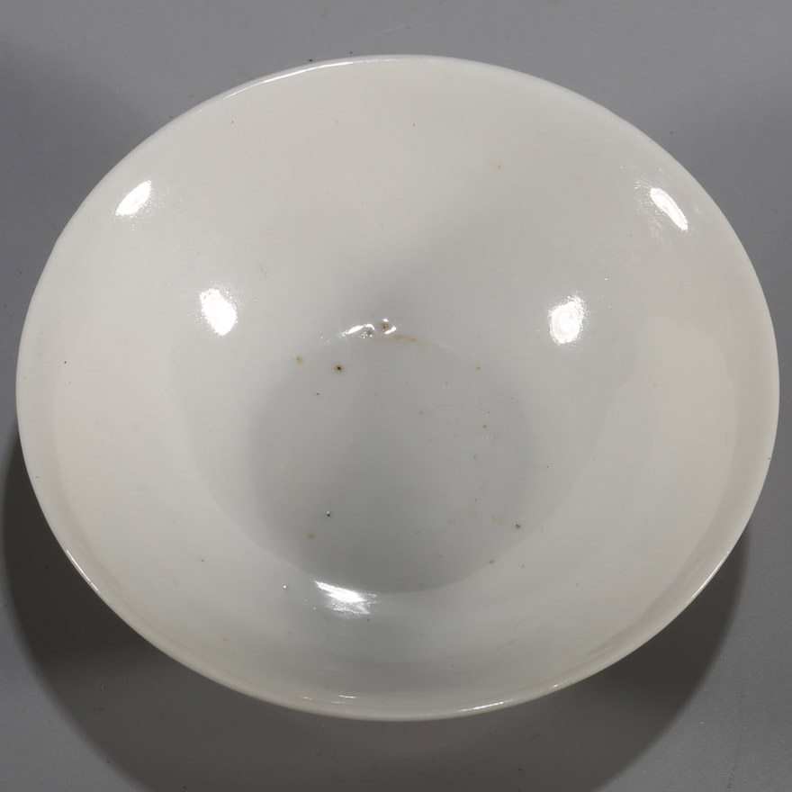 60 民国 粉彩英雄独立纹斗笠碗