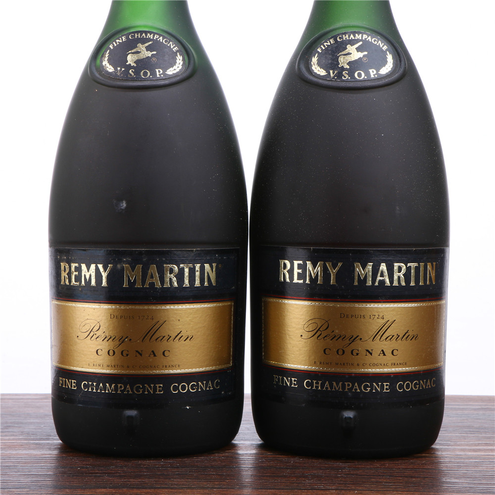 60/90年代人头马vsop干邑白兰地40度700ml2瓶老洋酒收藏