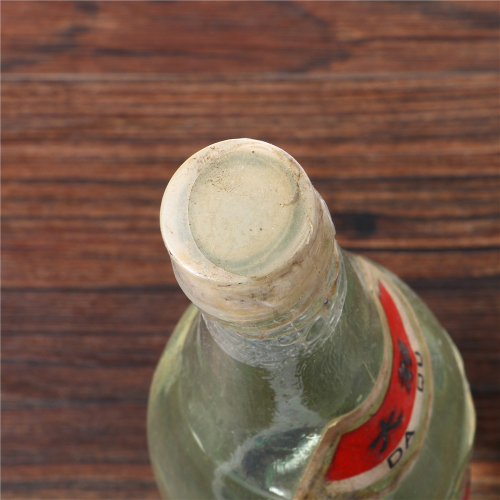 17/80年代四川邛崃黑虎滩邛州大曲高度500ml老酒拍卖