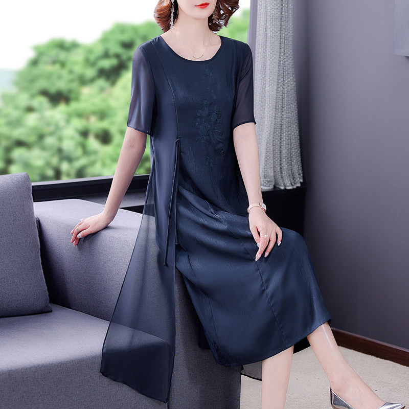中年妈妈夏装连衣裙2021新款婚宴喜婆婆中老年女结婚礼服洋气裙子