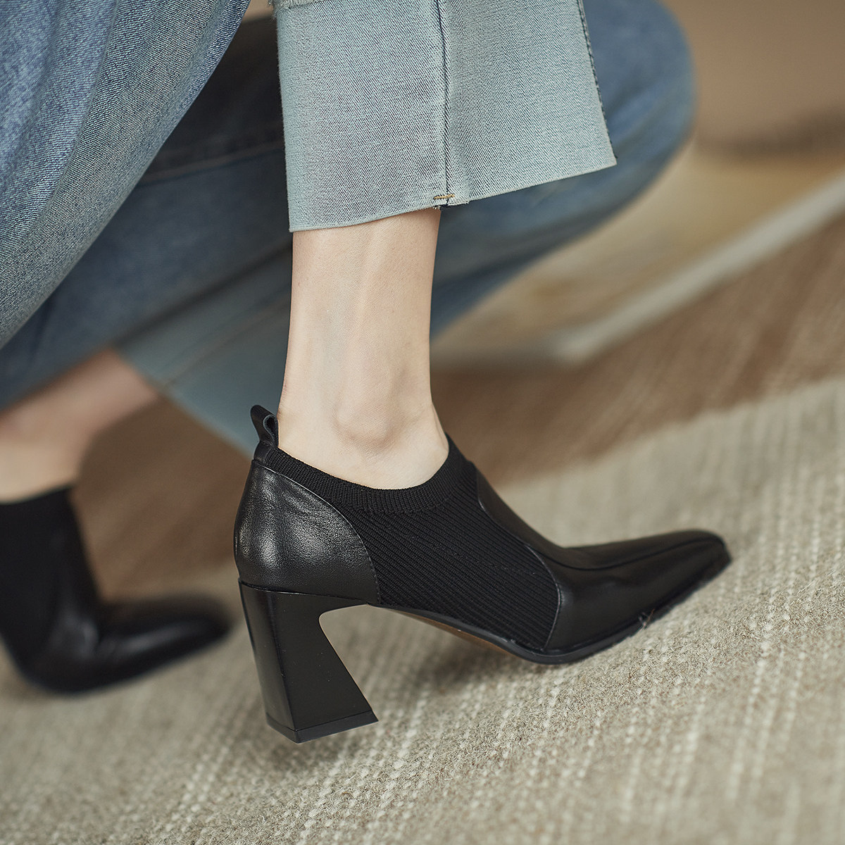 花晨月2022春黑色的高跟鞋子女粗跟深口单鞋牛皮尖头真皮鞋