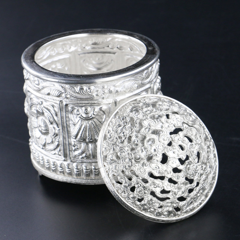 【八仙过海香炉】银器银摆件纯银香炉 进入该拍品专场  retry play 00