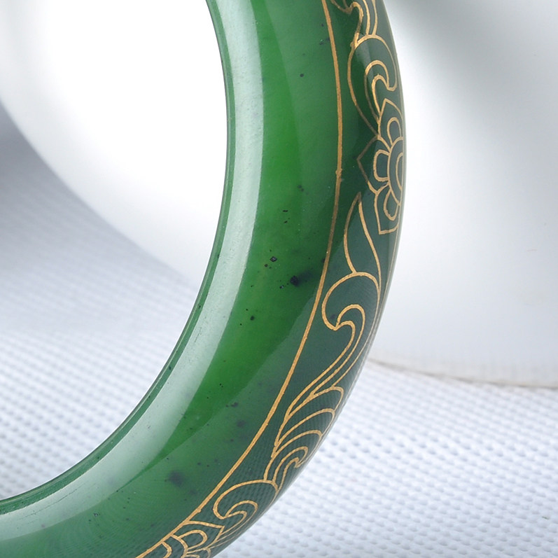 国家级玉雕大师马进贵 碧玉错黄金卷草纹手镯 92.83g