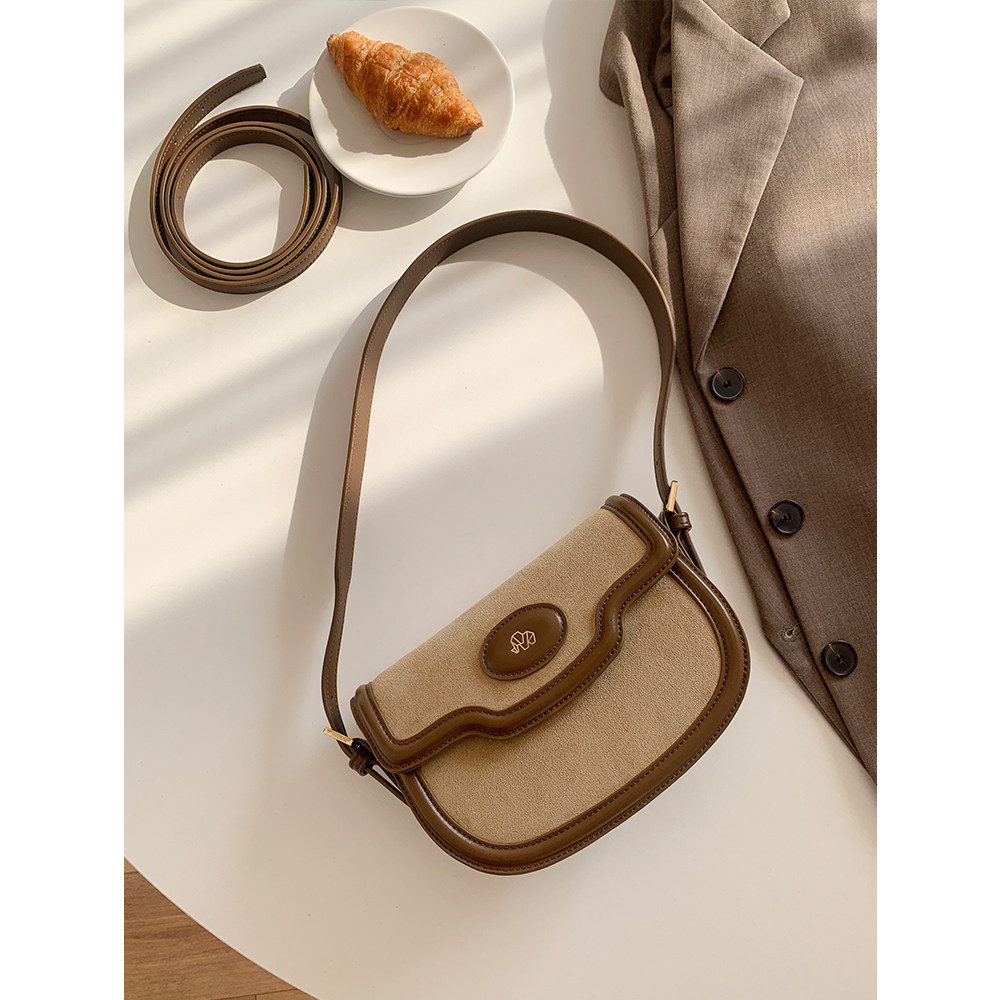 micocah包包2021新款包包绒面马鞍包女单肩斜挎包秋冬复古原创