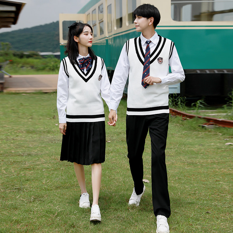 中学生班服秋季套装学生情侣装英伦学院风毛衣背心校服套装高中生
