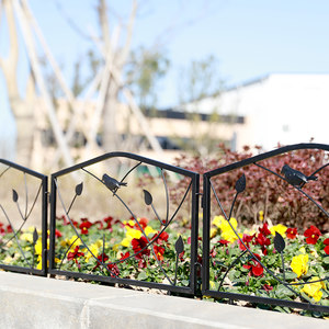 庭院围栏铁艺护栏花园篱笆图片