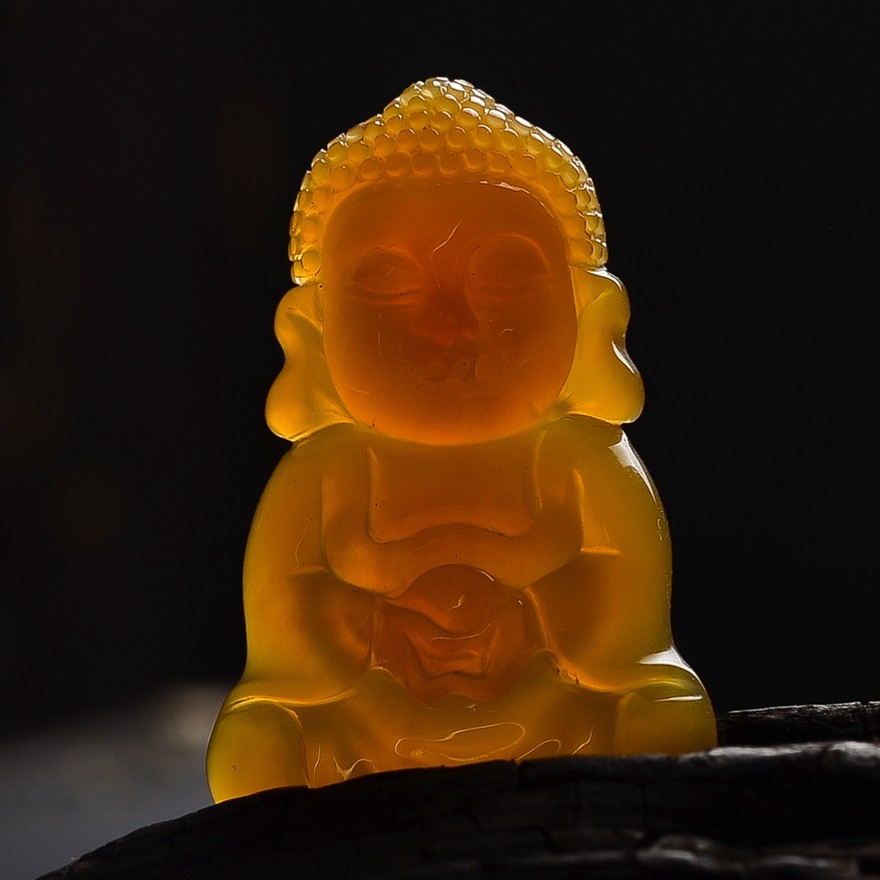 省级工艺美术大师院小果作品 黄龙玉 宝宝佛 6.76g