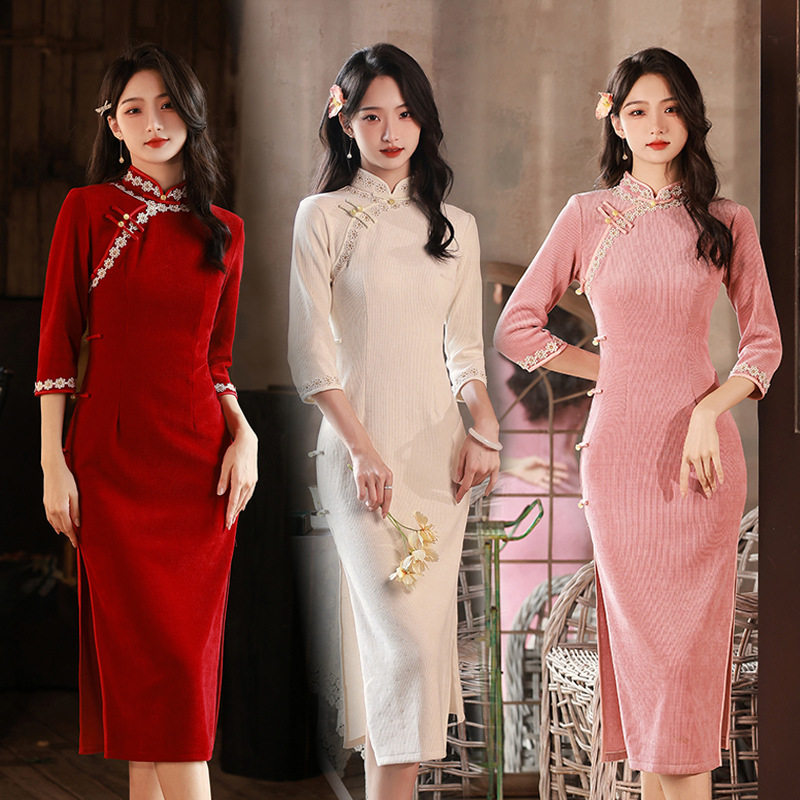 长袖红色旗袍2022年秋冬女中国风灯芯绒复古优雅改良日常宴会礼服