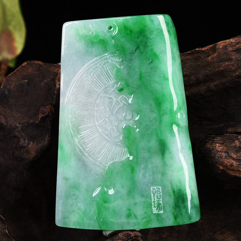 杨树明工作室作品天然缅甸a货翡翠度母吊坠44.89g