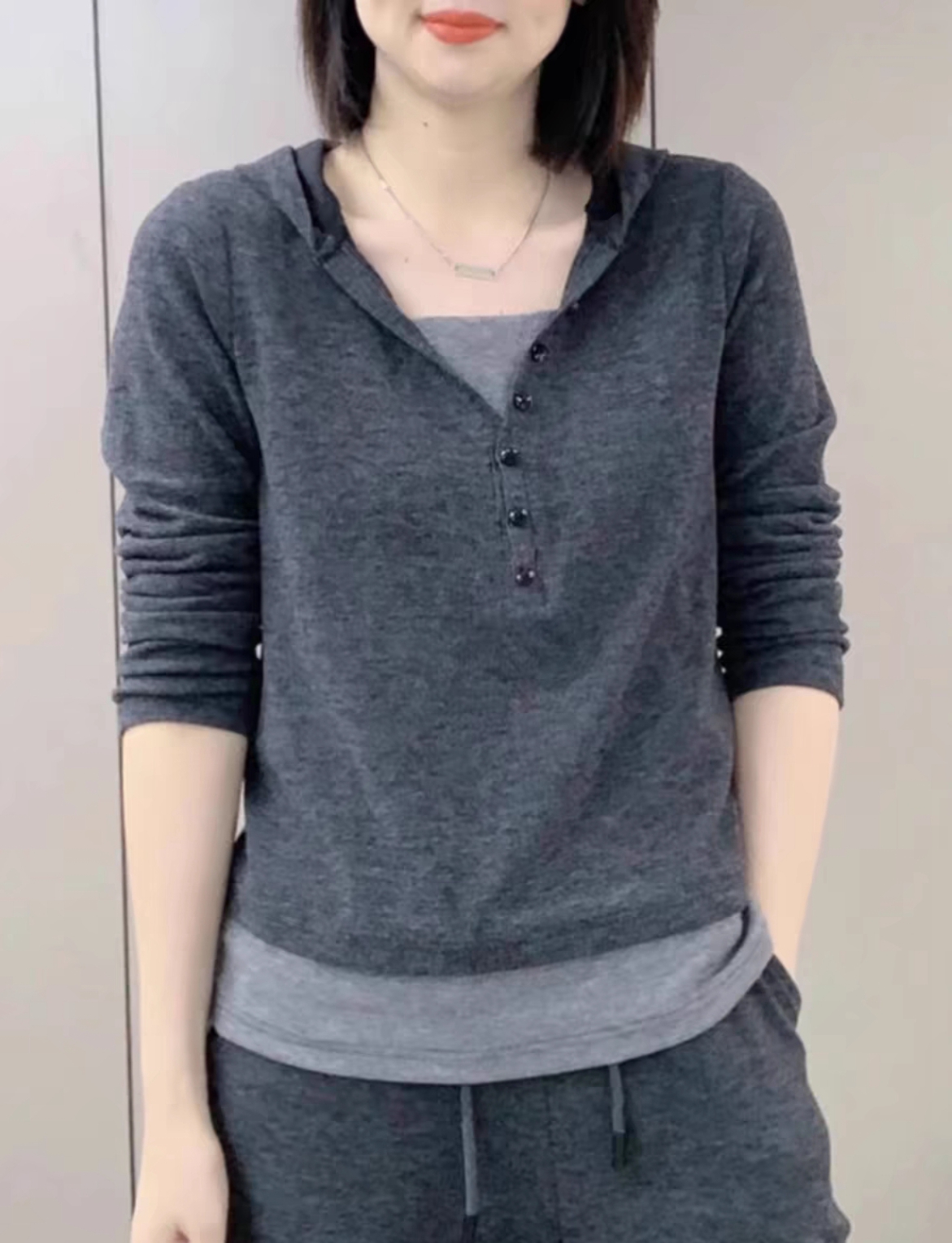 通勤百搭假两件拼接连帽卫衣女2024春秋新款休闲减龄显瘦长袖上衣