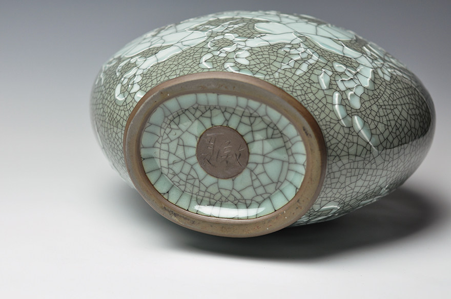 夏侯文 中国工艺美术大师《龙纹扁瓶》