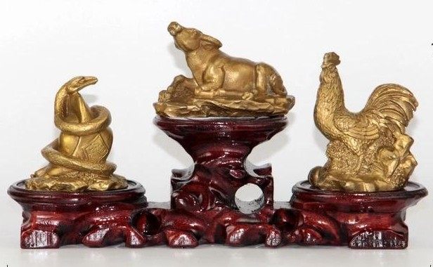 三合生肖属蛇鸡牛吉祥物开光纯铜巳酉三合贵贵人摆件