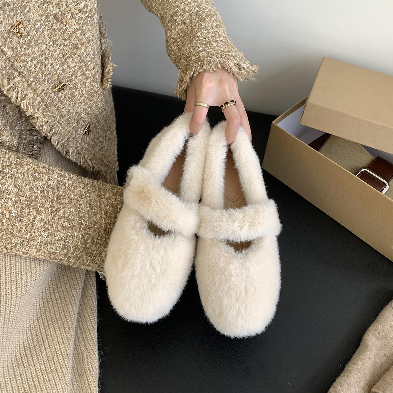JIJI Studios内增高5cm加绒毛毛鞋女冬季新款一字带水貂厚底毛棉