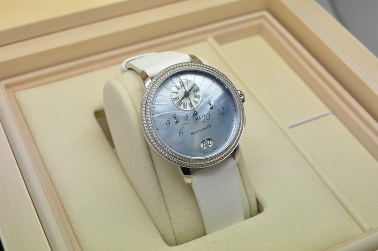 【9.9新】宝珀女士腕表系列镶钻自动机械女表3626-4544l-64a