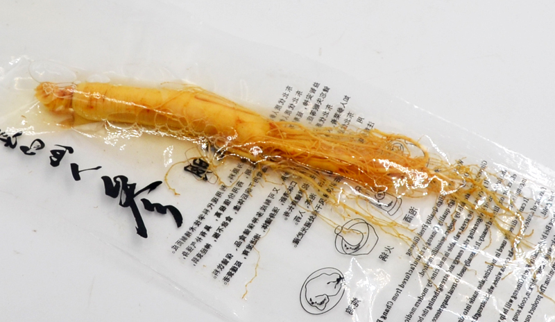 长白山新鲜人参 保鲜参 人参 白参 园参单支50克买2支发三支包邮在类目 传统滋补营养品, 参类滋补品, 人参/园参中 - 来自Buy2taobao.com提供专业的淘宝代购服务