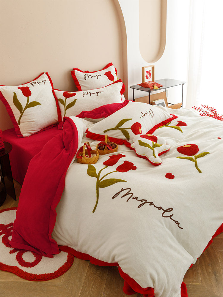 韩式浪漫婚庆保暖牛奶绒四件套郁金香刺绣红色珊瑚绒被套床上用品