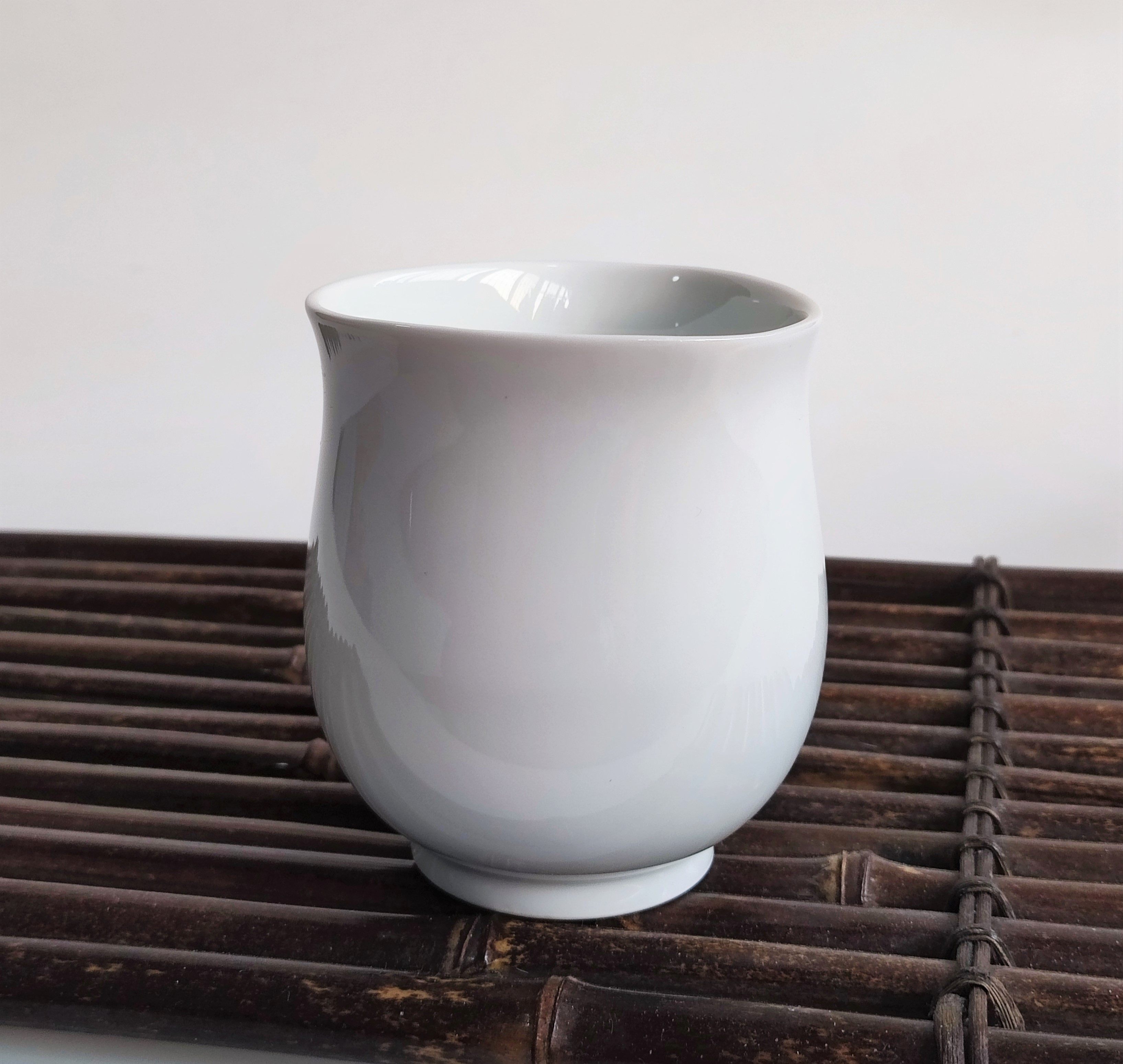 日本中古瓷器白瓷汤吞杯素杯茶杯主人杯日式茶道具 带木盒 包邮