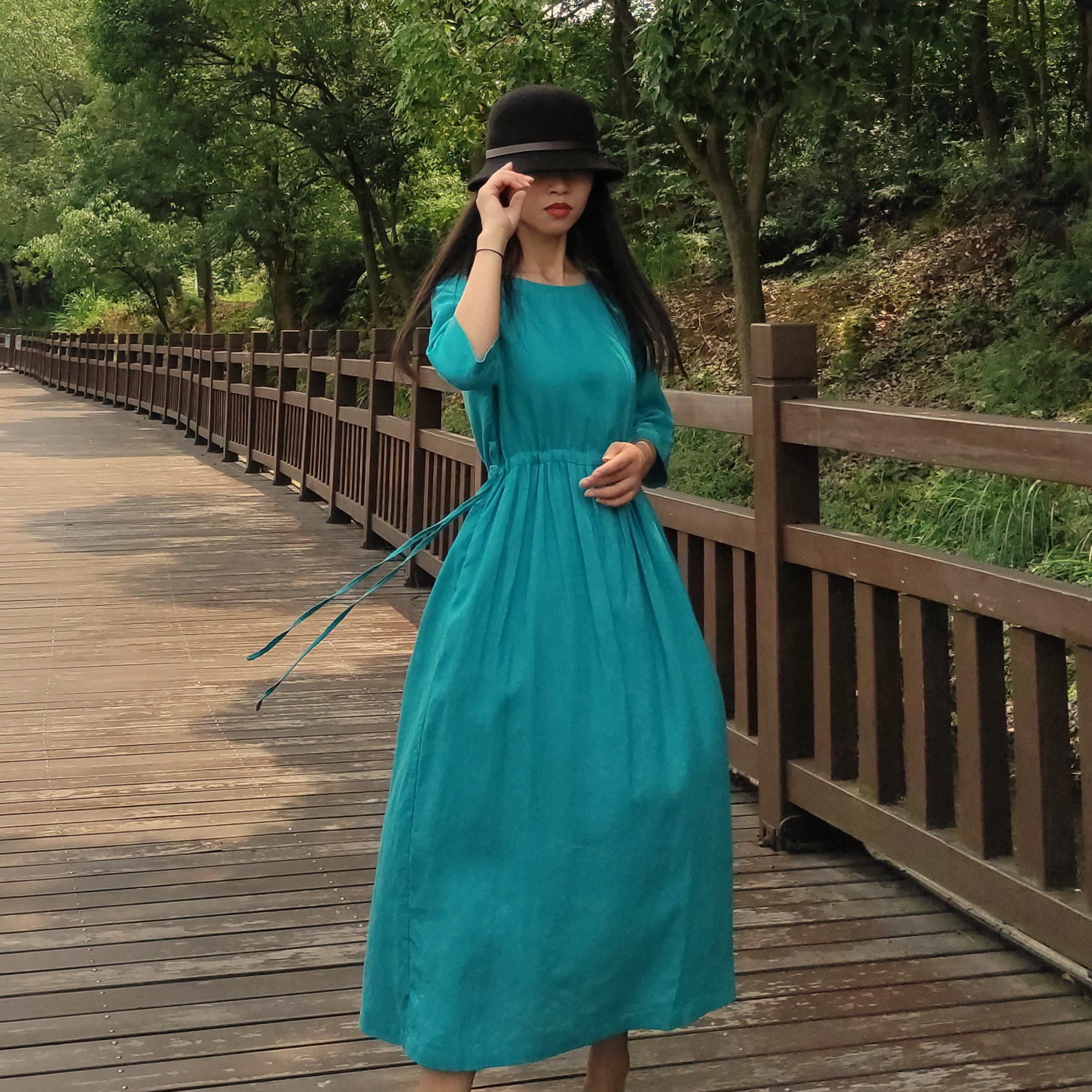 青柠2021新款有柳文艺亚麻连衣裙青色褶皱绑带宽松腰旅行中长裙