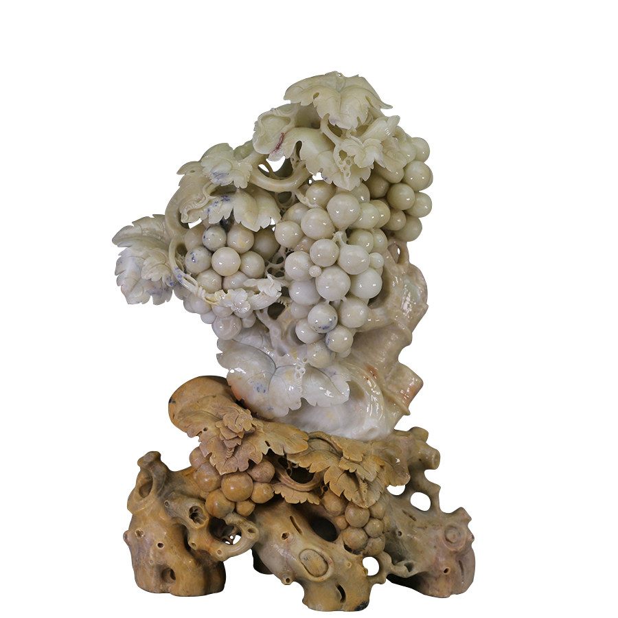 《硕果累累》青田石雕摆件