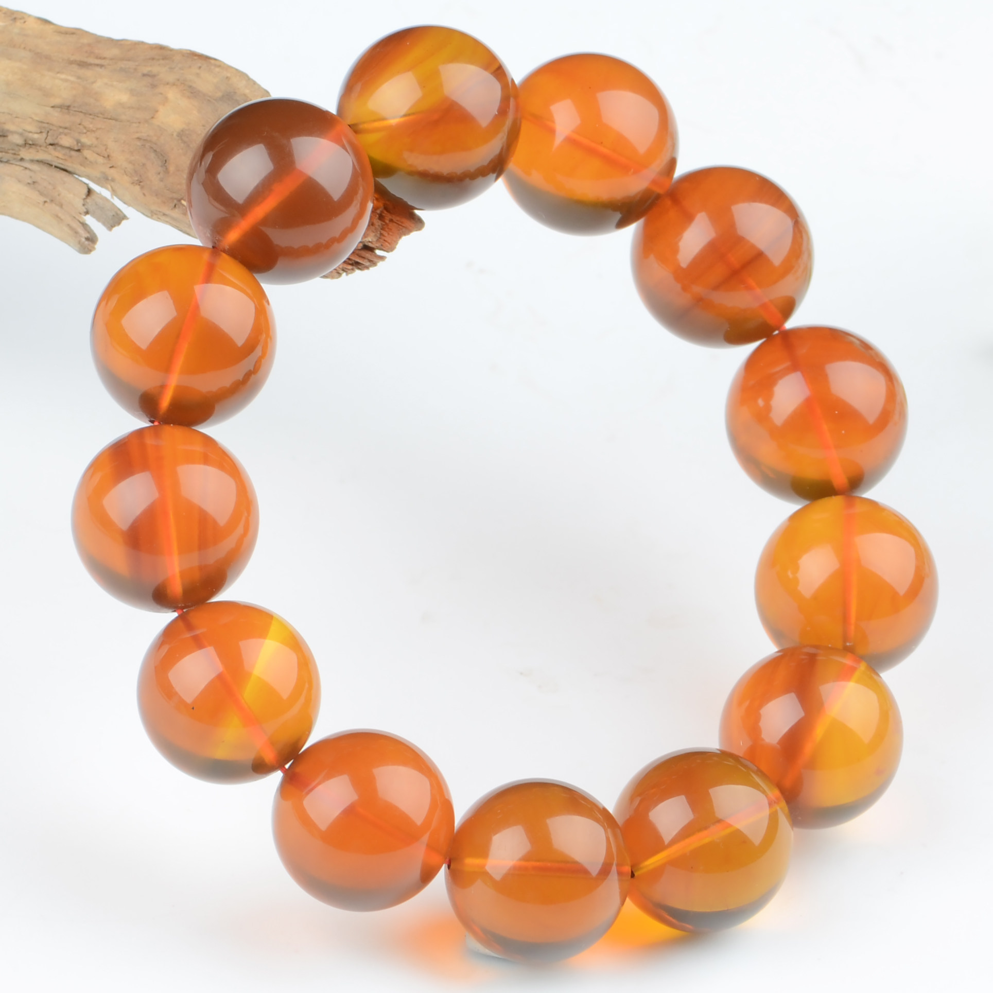 38.74g 17mm琥珀金棕珀圆润手串【强荧光】