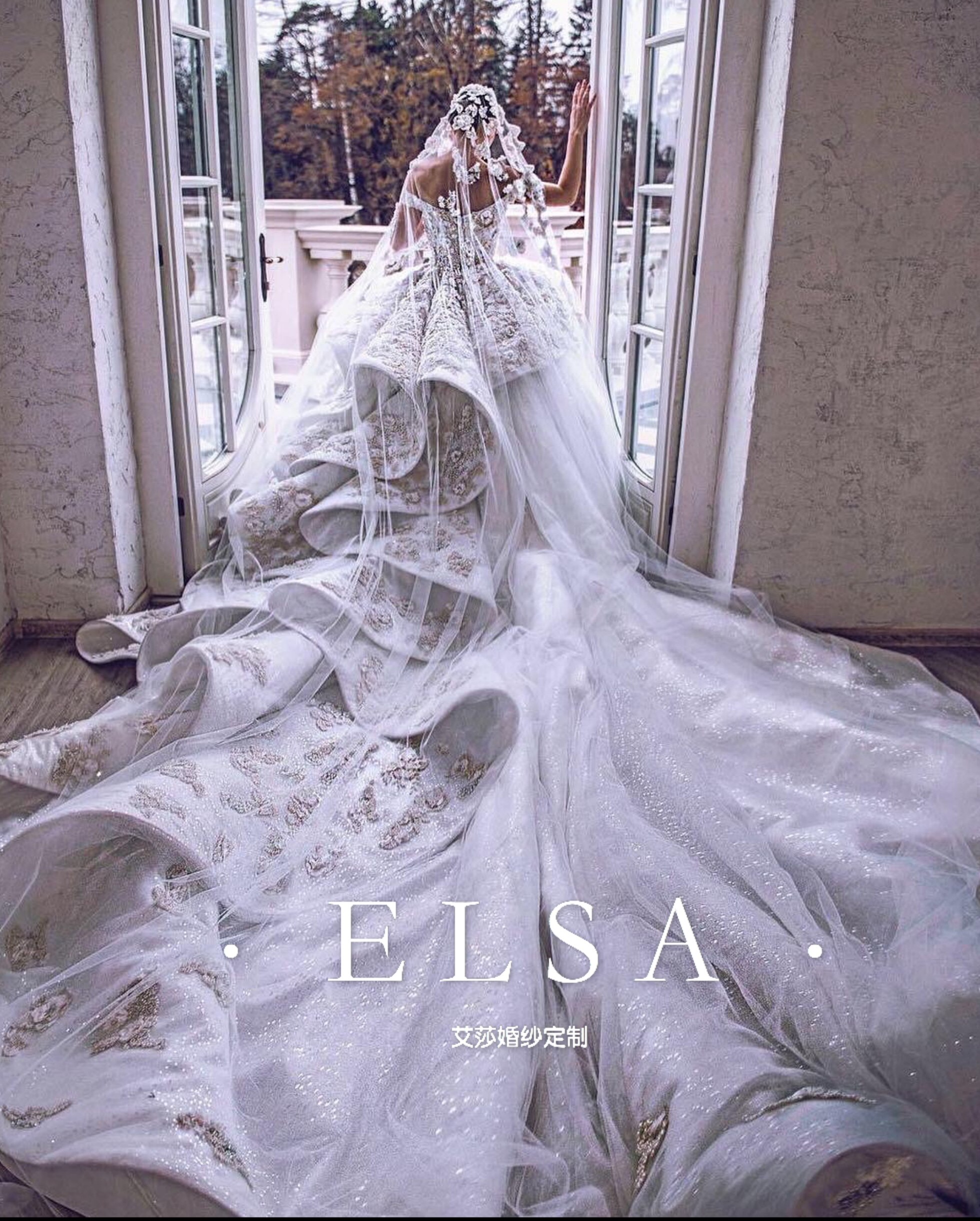 迪拜皇室超重工一字肩蓬蓬婚纱 公主梦幻星空大拖尾婚纱主纱出租